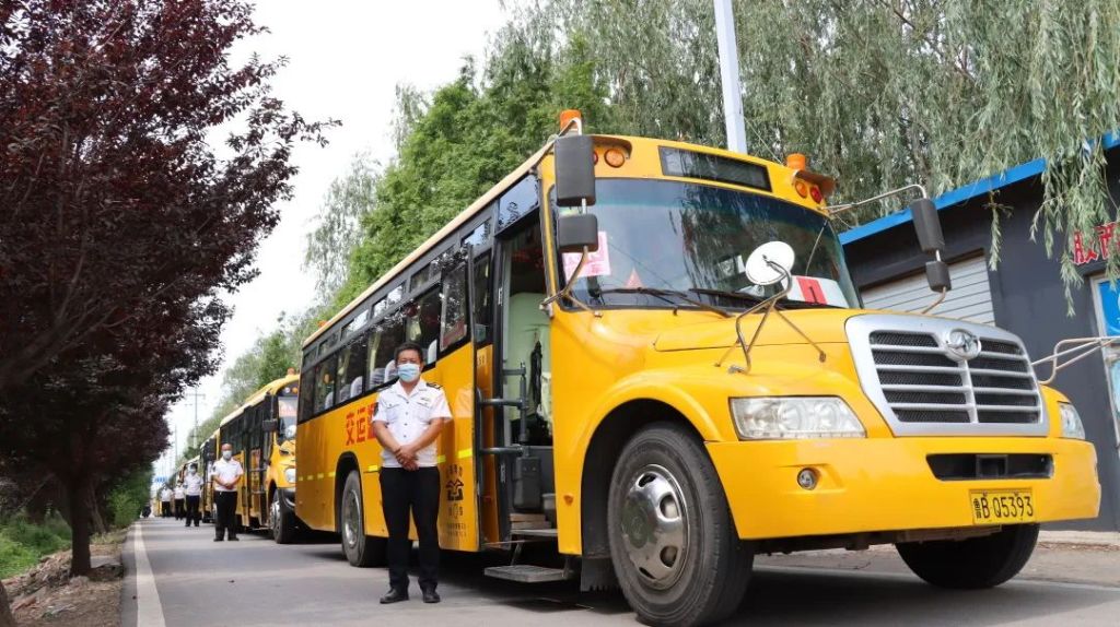 溫情守護十一載 愛心送考再啟航