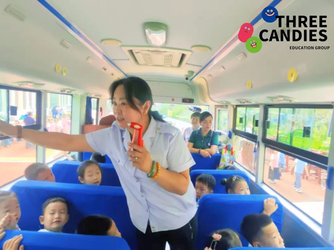 【校園安全】安全乘校車,平安伴我行——三顆糖御景新苑幼兒園校車安全應急演練 【校園安全】安全乘校車,平安伴我行——三顆糖御景新苑幼兒園校車安全應急演練