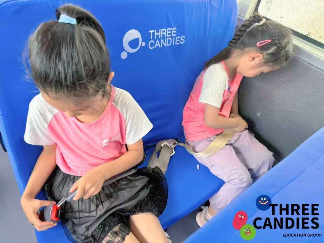 【校園安全】安全乘校車,平安伴我行——三顆糖御景新苑幼兒園校車安全應急演練 【校園安全】安全乘校車,平安伴我行——三顆糖御景新苑幼兒園校車安全應急演練