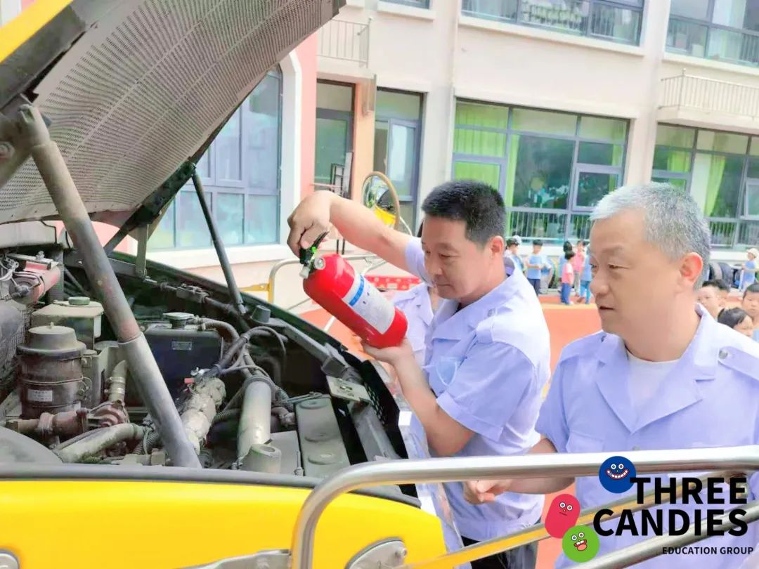 【校園安全】安全乘校車,平安伴我行——三顆糖御景新苑幼兒園校車安全應急演練 【校園安全】安全乘校車,平安伴我行——三顆糖御景新苑幼兒園校車安全應急演練