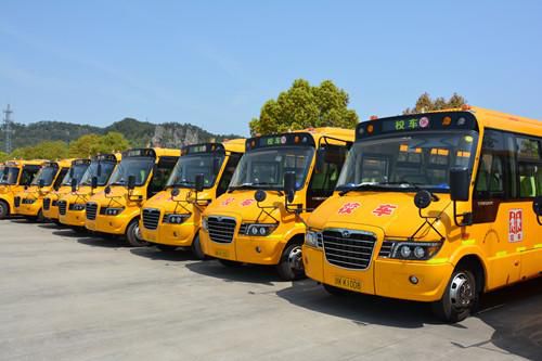 摸石頭過(guò)河 海格助力校車發(fā)展打造麗汽新品牌