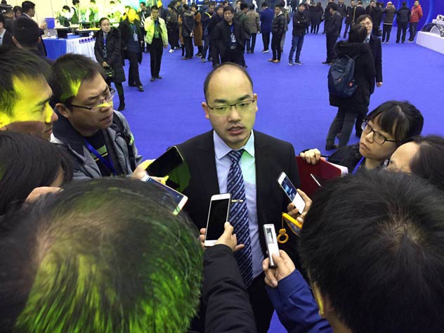 再樹校車安全智能新標桿 宇通第三代校車重磅發布