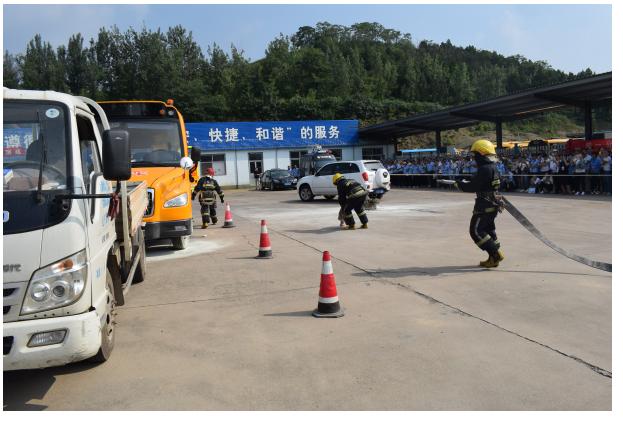 訪山東天安校車服務有限公司張禮平