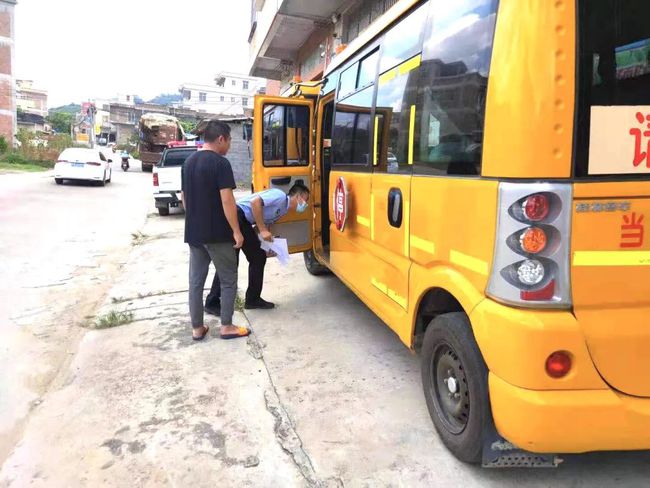 開學(xué)第一周，校車大“體檢”