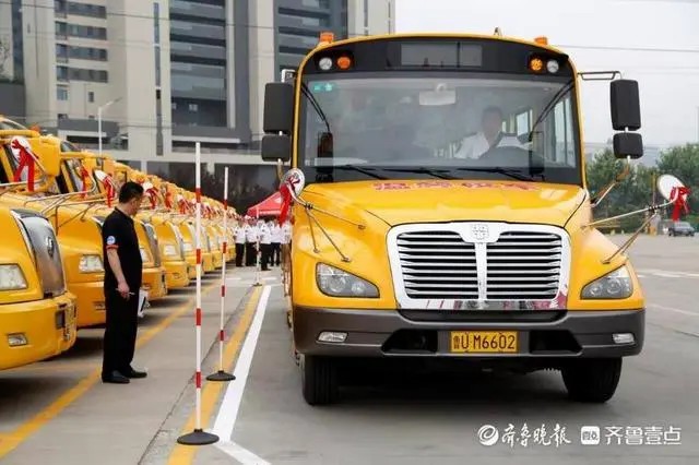 溫馨校車亮十年成績單：累計發(fā)送1210萬車次、2.7億人次
