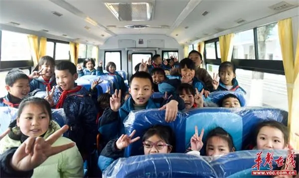 沅陵縣：涼水井片區專用校車服務正式啟動