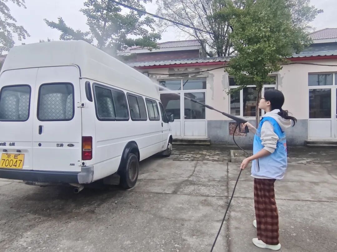 【改革提質(zhì)年】百善鎮(zhèn)上東廓村：志愿服務(wù)煥新校車，文明實(shí)踐溫暖民心