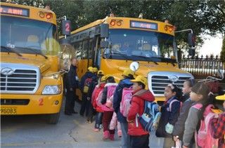 校車有剛需 運營卻難上加難