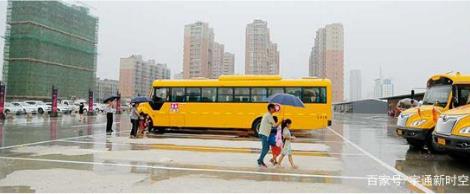 專業(yè)校車如何提升運(yùn)營效率？——“錯時共用”的校車模式