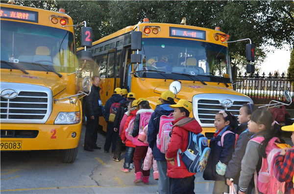 校車有剛需,運營卻難上加難,校車運營商發出這樣的吶喊! 校車有剛需,運營卻難上加難,校車運營商發出這樣的吶喊!