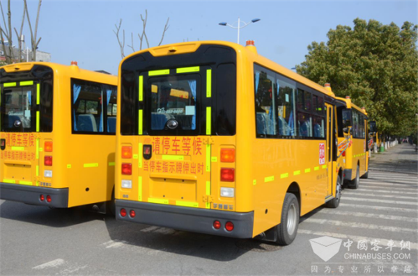 湖南省長沙市“雷鋒校車”模式解析