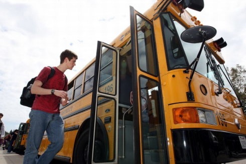 美國(guó)校車安全的四大保障